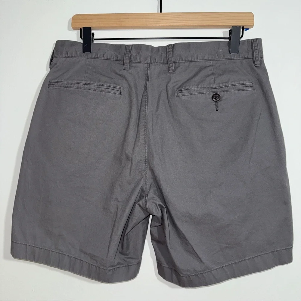 J Crew‎ Gray Reimagined Cotton Stretch Chino Shorts Size 31